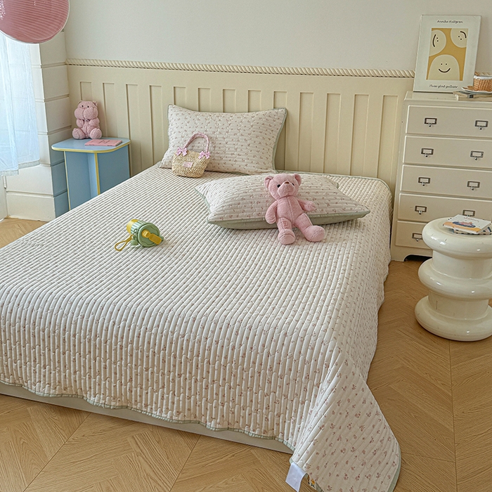 91家纺网 家纺一手货源 找家纺 孑寐家纺 2026新款全棉纯棉四季款床盖四件套 粉色小花