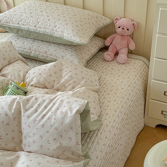 91家纺网 家纺一手货源 找家纺 孑寐家纺 2026新款全棉纯棉四季款床盖四件套 粉色小花