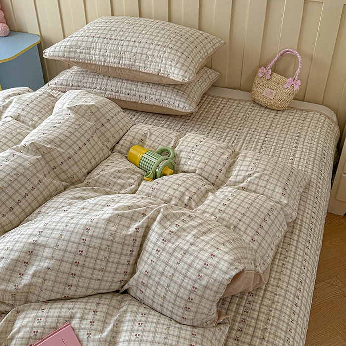 91家纺网 家纺一手货源 找家纺 孑寐家纺 2026新款全棉纯棉四季款床盖四件套 落川樱桃