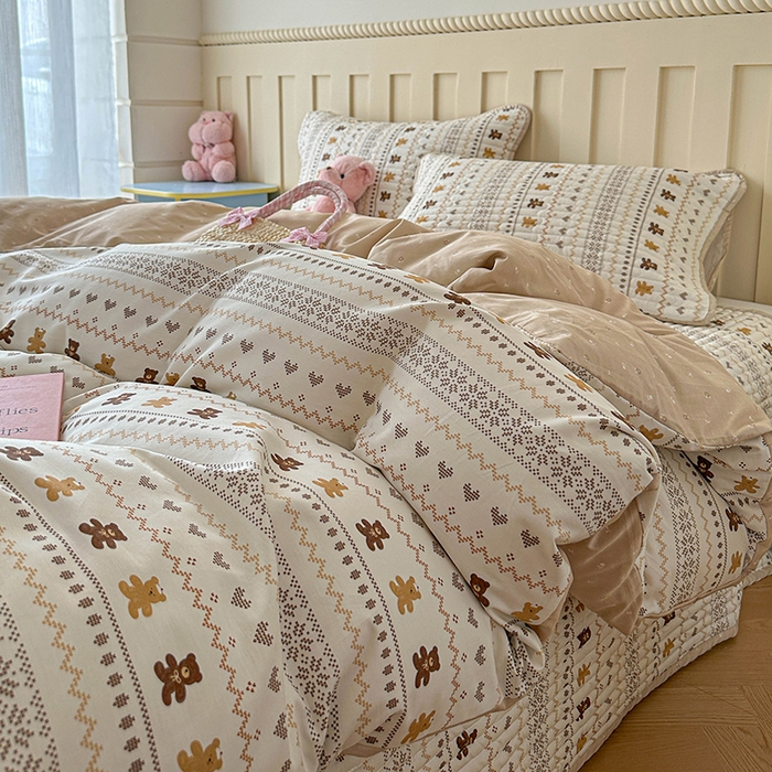 91家纺网 家纺一手货源 找家纺 孑寐家纺 2026新款全棉纯棉四季款床盖四件套 费尔岛小熊