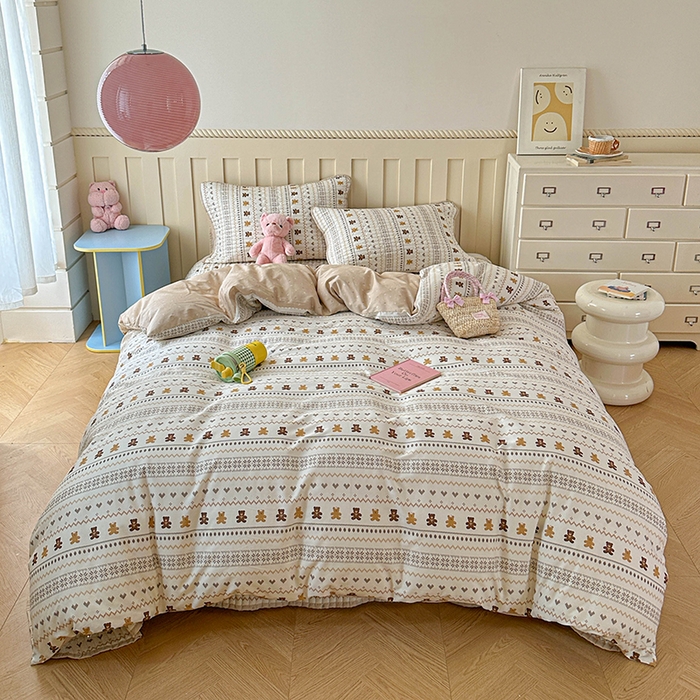 91家纺网 家纺一手货源 找家纺 孑寐家纺 2026新款全棉纯棉四季款床盖四件套 费尔岛小熊