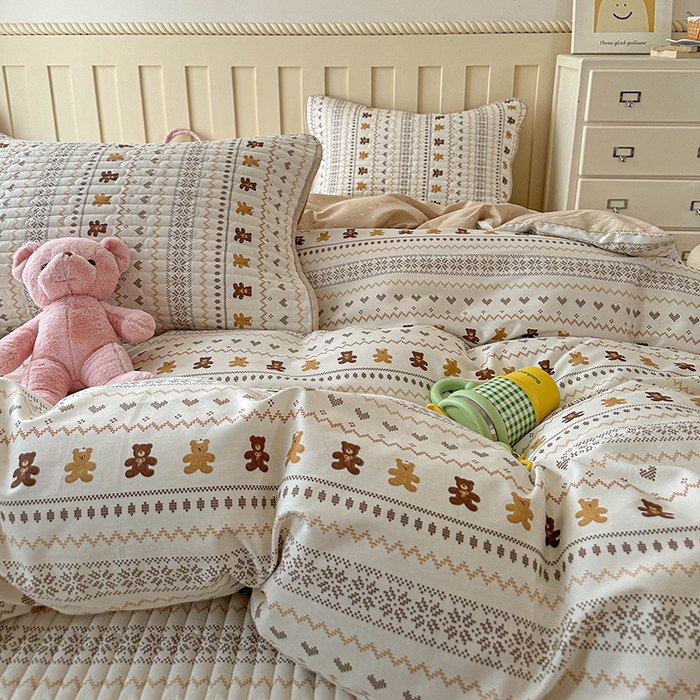91家纺网 家纺一手货源 找家纺 孑寐家纺 2026新款全棉纯棉四季款床盖四件套 费尔岛小熊