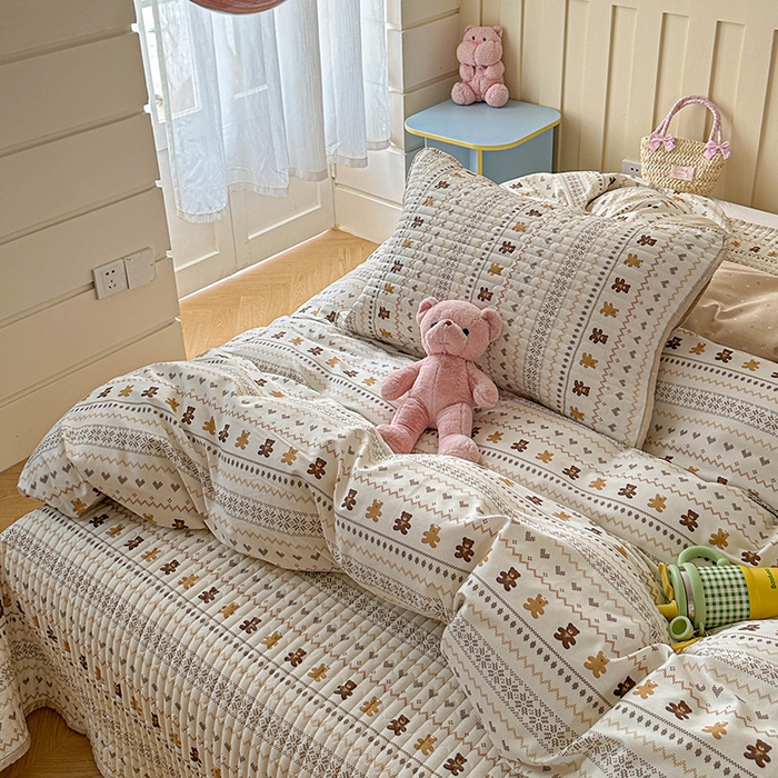 91家纺网 家纺一手货源 找家纺 孑寐家纺 2026新款全棉纯棉四季款床盖四件套 费尔岛小熊