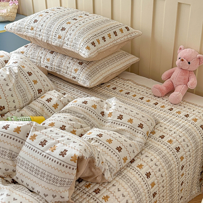 91家纺网 家纺一手货源 找家纺 孑寐家纺 2026新款全棉纯棉四季款床盖四件套 费尔岛小熊