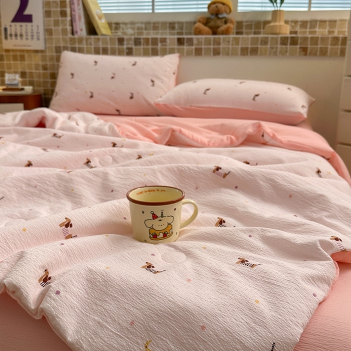 91家纺网 家纺一手货源 找家纺 寐眠 2026新款泡泡纱印花夏被夏凉被空调被 桃气修勾