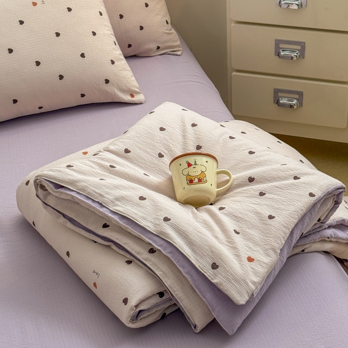 91家纺网 家纺一手货源 找家纺 寐眠 2026新款泡泡纱印花夏被夏凉被空调被 奶紫点点爱
