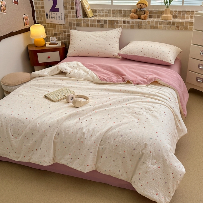 91家纺网 家纺一手货源 找家纺 寐眠 2026新款泡泡纱印花夏被夏凉被空调被 彩糖啵啵