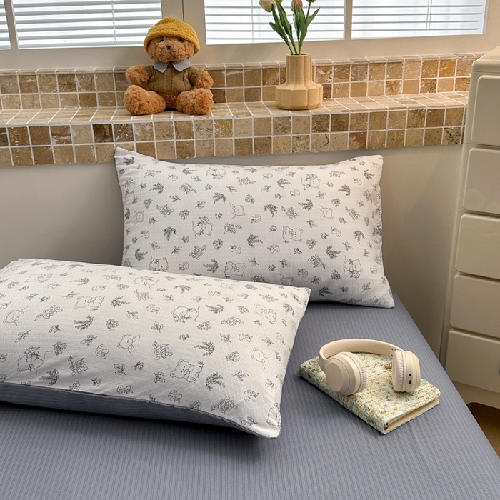 91家纺网 家纺一手货源 找家纺 寐眠 2026新款泡泡纱印花夏被夏凉被空调被 雾林熊团子