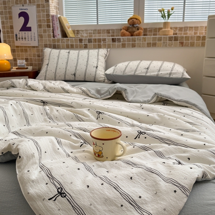 91家纺网 家纺一手货源 找家纺 寐眠 2026新款泡泡纱印花夏被夏凉被空调被 雾灰蝴蝶结