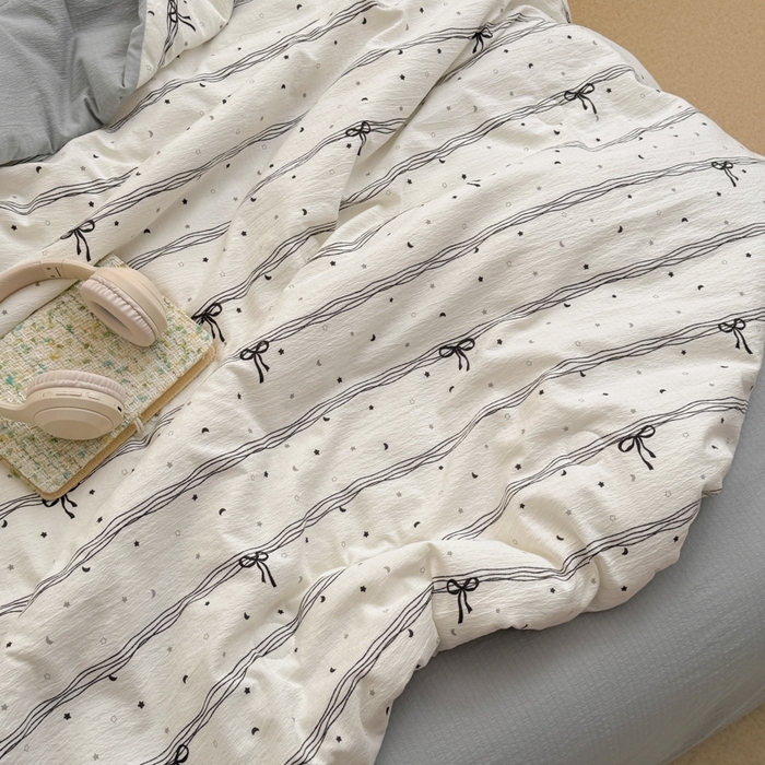 91家纺网 家纺一手货源 找家纺 寐眠 2026新款泡泡纱印花夏被夏凉被空调被 雾灰蝴蝶结