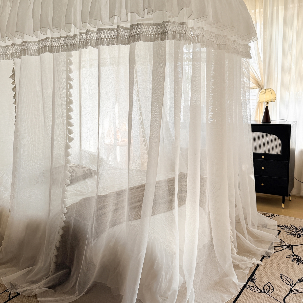 91家纺网 家纺一手货源 找家纺 都市缘蚊帐 2026新款3393安娜多丽棉纱轨道款宫廷蚊帐 3393安娜-云雾白