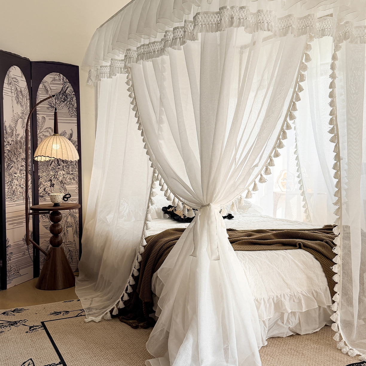 91家纺网 家纺一手货源 找家纺 都市缘蚊帐 2026新款3393安娜多丽棉纱轨道款宫廷蚊帐 3393安娜-云雾白