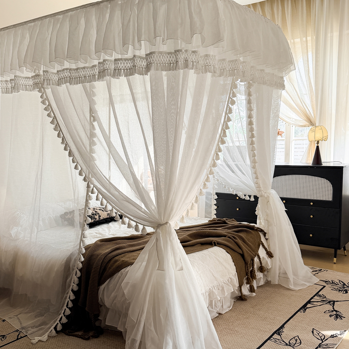 91家纺网 家纺一手货源 找家纺 都市缘蚊帐 2026新款3393安娜多丽棉纱轨道款宫廷蚊帐 3393安娜-云雾白