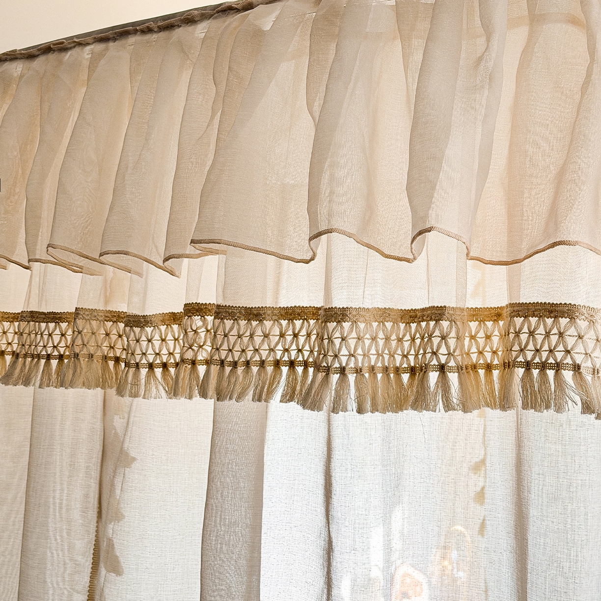 91家纺网 家纺一手货源 找家纺 都市缘蚊帐 2026新款3393安娜多丽棉纱轨道款宫廷蚊帐 3393安娜-麦芽杏