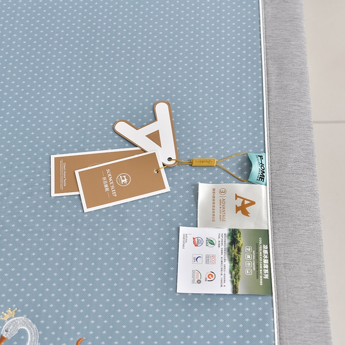 91家纺网 家纺一手货源 找家纺 小牛席业 2026新款加厚款-满天星天鹅刺绣凉感冰丝席系列凉席藤席冰藤席冰丝席竹席草席空调席乳胶席豆豆席 满天星天鹅凉感冰丝席-蓝色