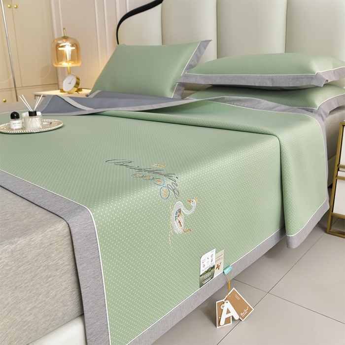 91家纺网 家纺一手货源 找家纺 小牛席业 2026新款加厚款-满天星天鹅刺绣凉感冰丝席系列凉席藤席冰藤席冰丝席竹席草席空调席乳胶席豆豆席 满天星天鹅凉感冰丝席-绿色