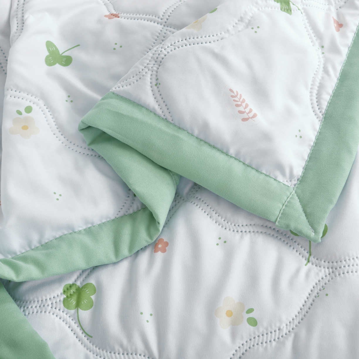 91家纺网 家纺一手货源 找家纺 好欣怡 2026新款水洗棉夏被 三叶草