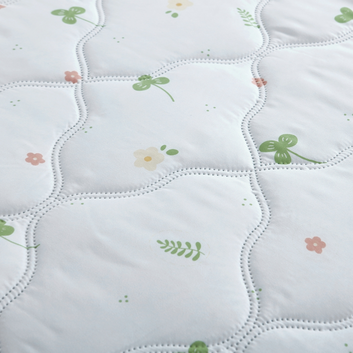 91家纺网 家纺一手货源 找家纺 好欣怡 2026新款水洗棉夏被 三叶草