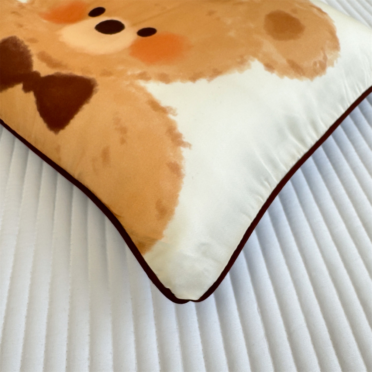 91家纺网 家纺一手货源 找家纺 （总）雯豆家纺 2026新款60支蓝精天丝枕套儿童卡通枕芯定位大版枕头套