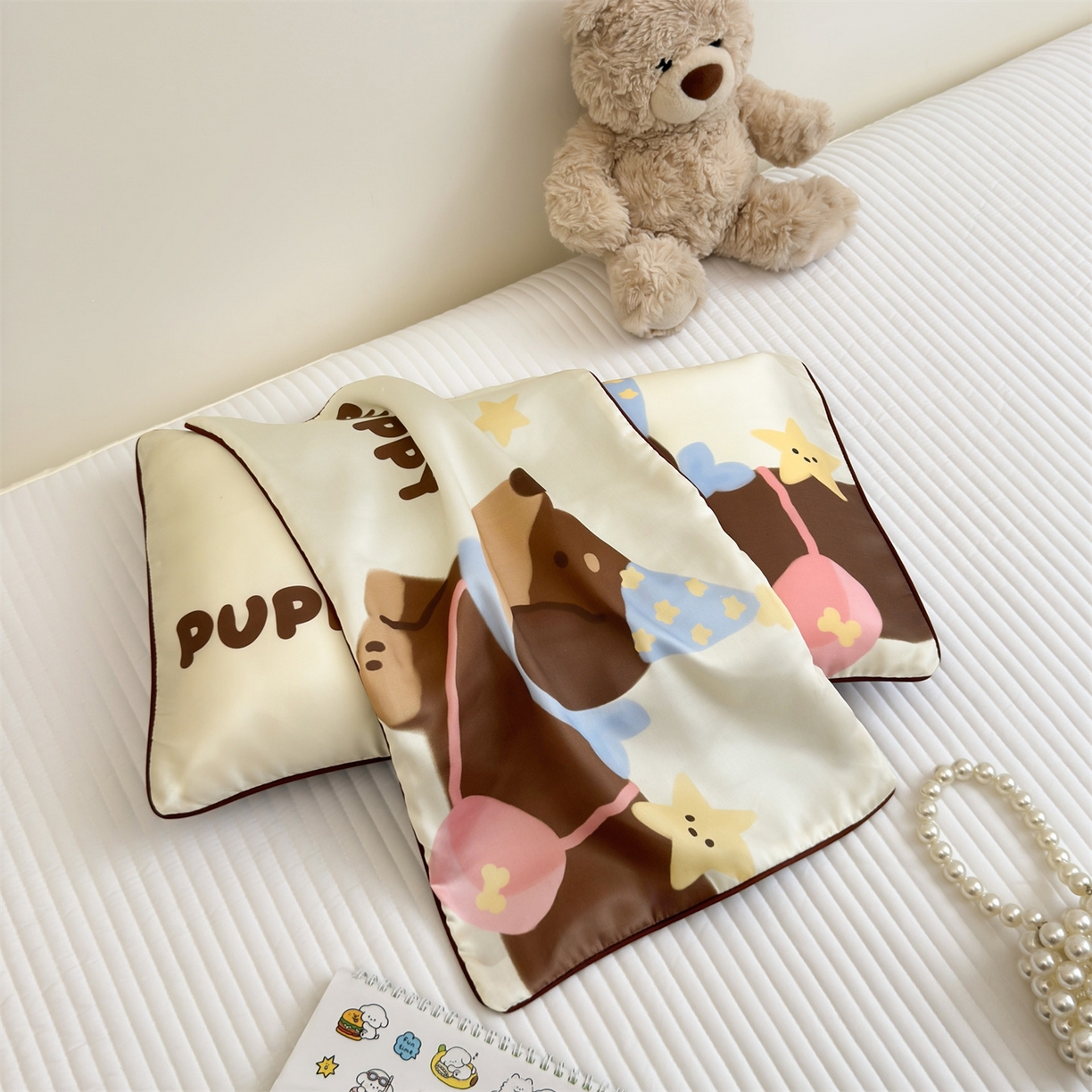 91家纺网 家纺一手货源 找家纺 雯豆家纺 2026新款60支蓝精天丝枕套儿童卡通枕芯定位大版枕头套 天丝-快乐小狗