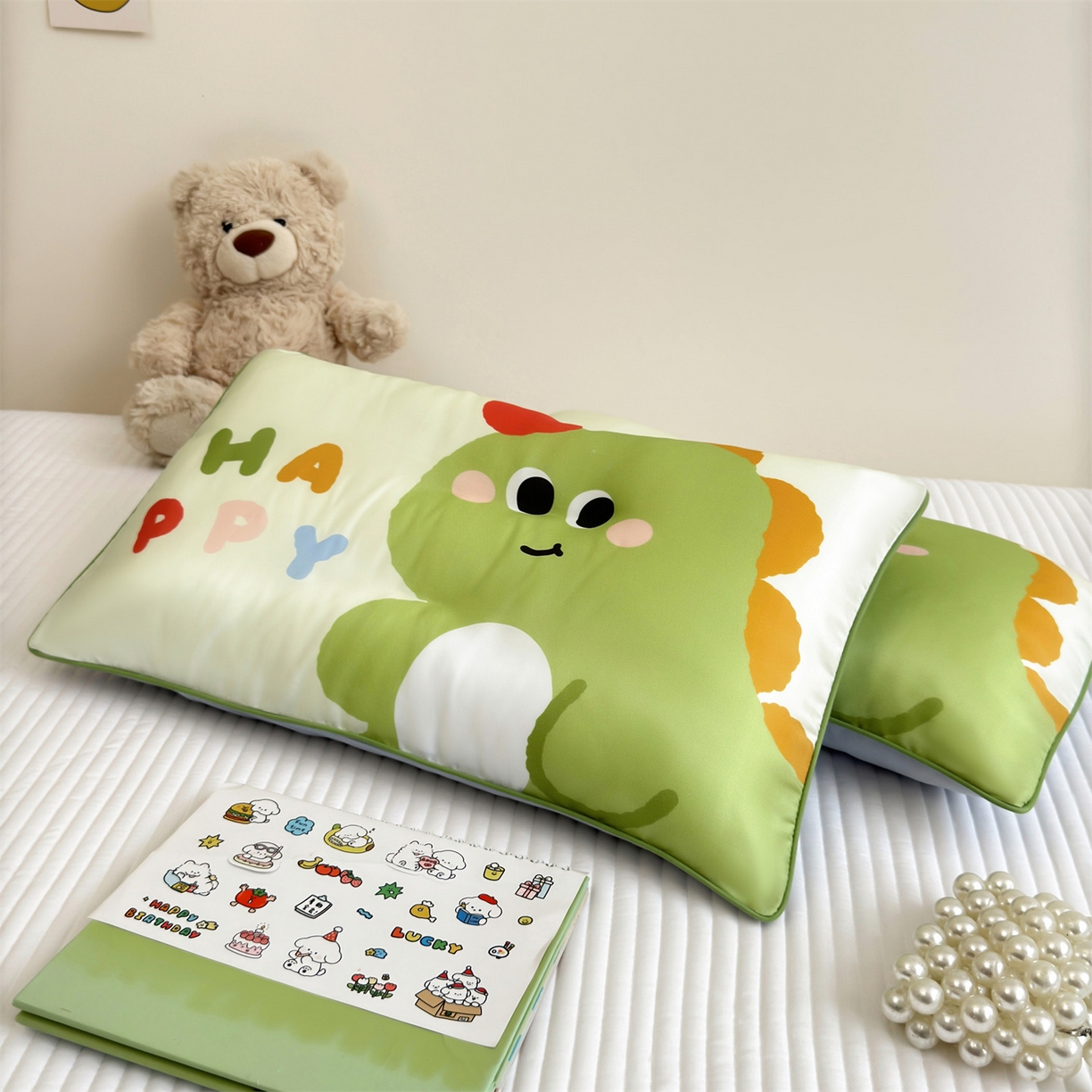 91家纺网 家纺一手货源 找家纺 雯豆家纺 2026新款60支蓝精天丝枕套儿童卡通枕芯定位大版枕头套 天丝-小恐龙