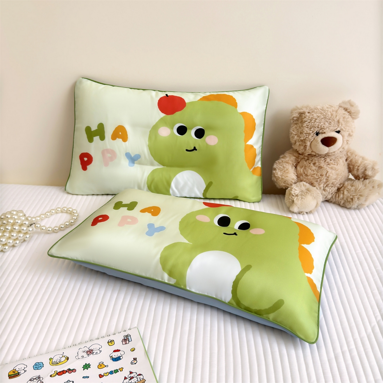 91家纺网 家纺一手货源 找家纺 雯豆家纺 2026新款60支蓝精天丝枕套儿童卡通枕芯定位大版枕头套 天丝-小恐龙