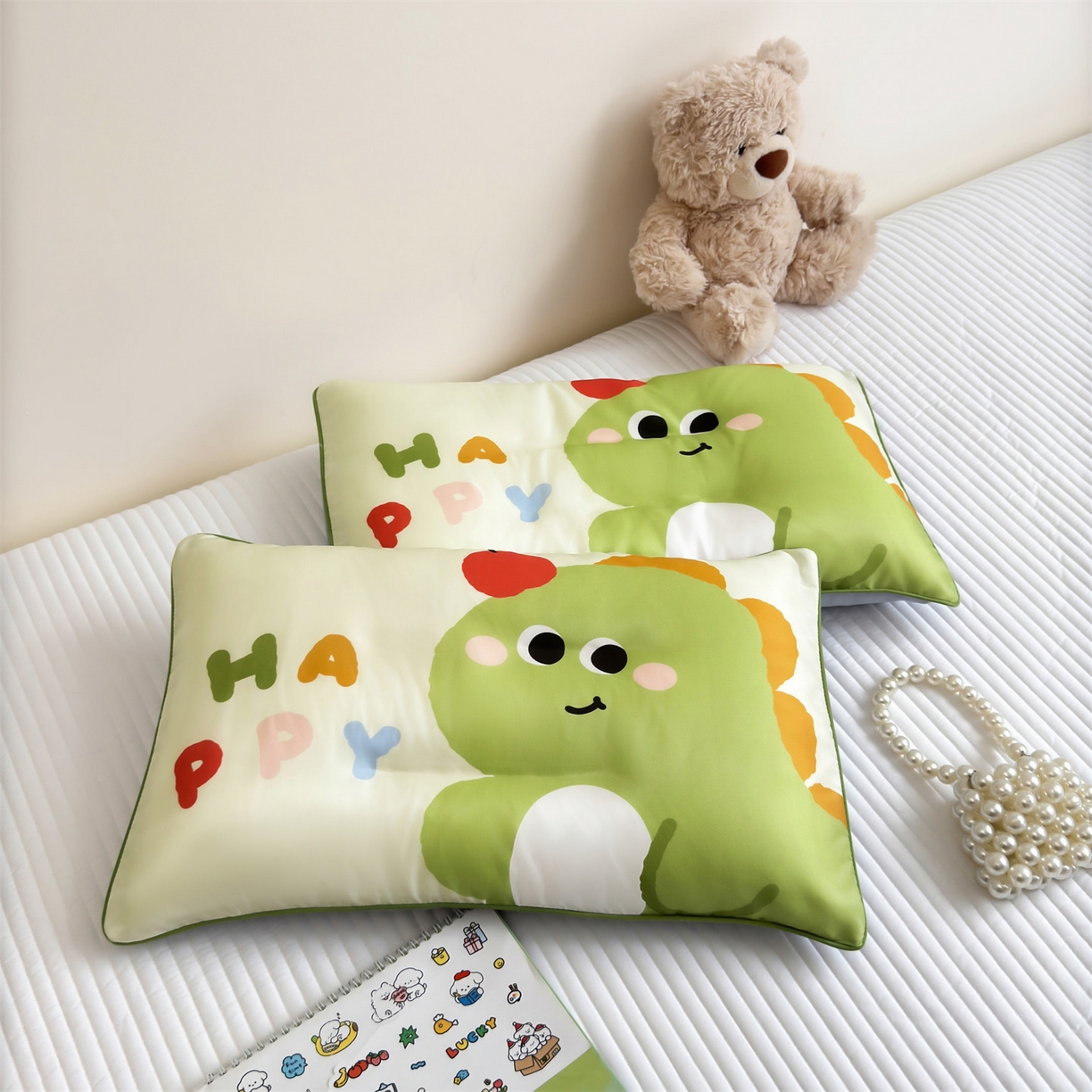 91家纺网 家纺一手货源 找家纺 雯豆家纺 2026新款60支蓝精天丝枕套儿童卡通枕芯定位大版枕头套 天丝-小恐龙