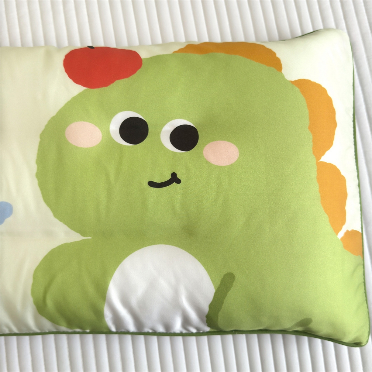 91家纺网 家纺一手货源 找家纺 雯豆家纺 2026新款60支蓝精天丝枕套儿童卡通枕芯定位大版枕头套 天丝-小恐龙