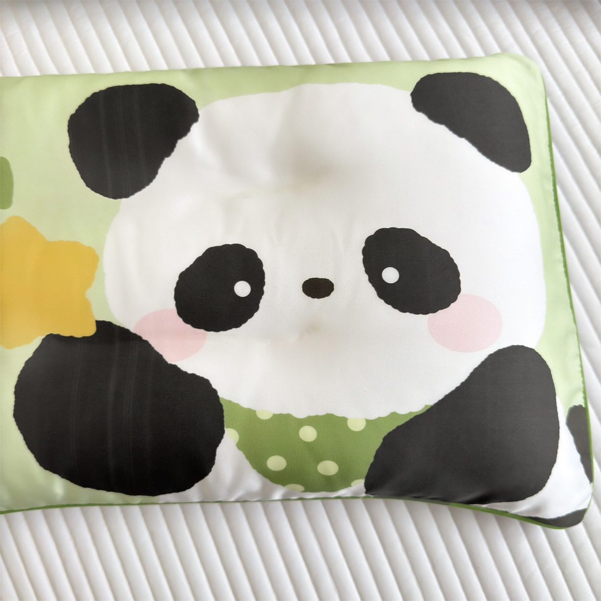 91家纺网 家纺一手货源 找家纺 雯豆家纺 2026新款60支蓝精天丝枕套儿童卡通枕芯定位大版枕头套 天丝-熊猫花花