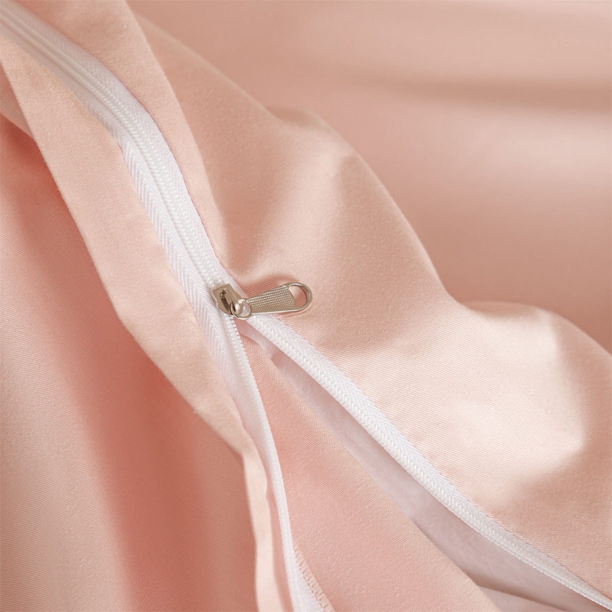 91家纺网 家纺一手货源 找家纺 857家居 2026新款全棉毛巾绣四件套 樱花狗