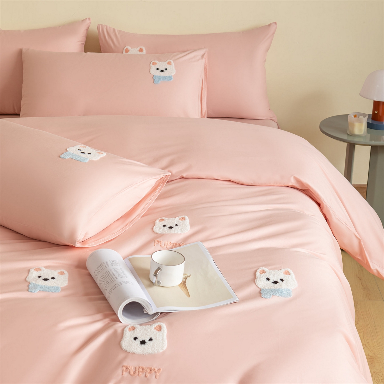 91家纺网 家纺一手货源 找家纺 857家居 2026新款全棉毛巾绣四件套 樱花狗