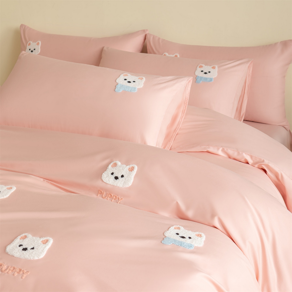 91家纺网 家纺一手货源 找家纺 857家居 2026新款全棉毛巾绣四件套 樱花狗