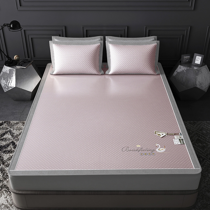 91家纺网 家纺一手货源 找家纺 小牛席业 2026新款加厚款-满天星天鹅刺绣冰丝席系列（床笠款）凉席藤席冰藤席冰丝席竹席草席空调席乳胶席豆豆席 粉色