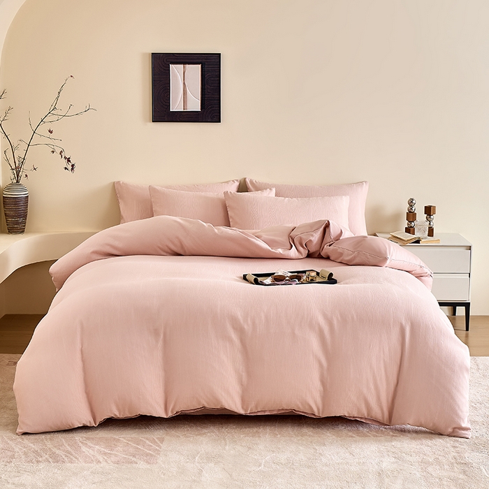 91家纺网 家纺一手货源 找家纺 九沐良品 2026新款A类60支全棉纯棉贡缎大提花四件套 佐冉-粉