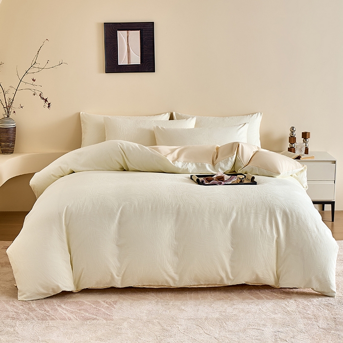 91家纺网 家纺一手货源 找家纺 九沐良品 2026新款A类60支全棉纯棉贡缎大提花四件套 凯迪娜-米白