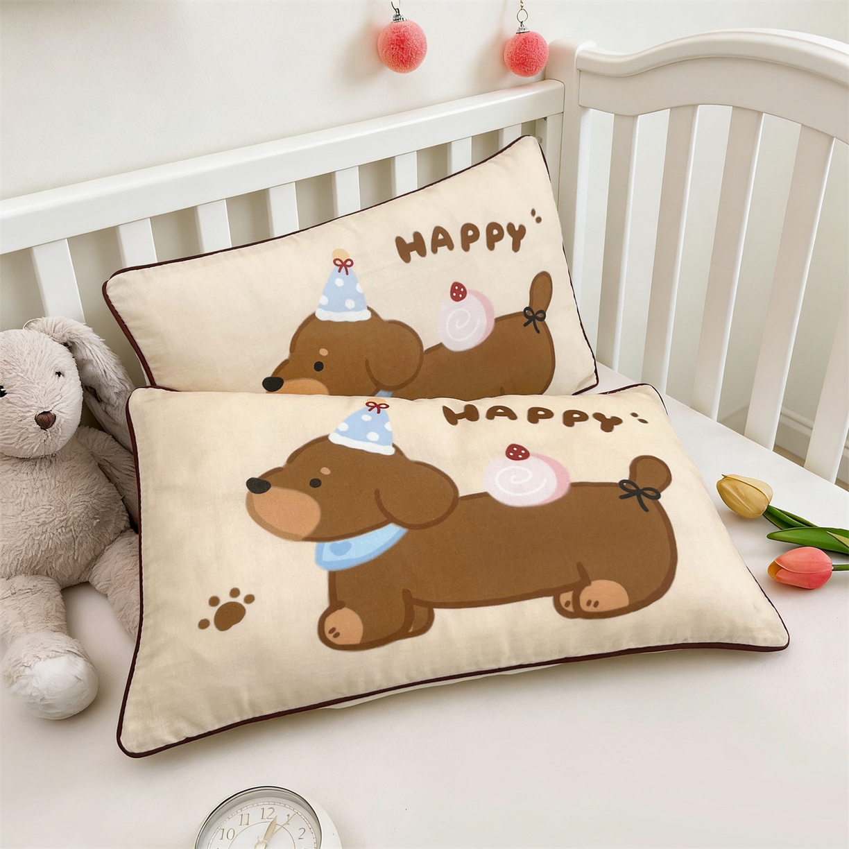 91家纺网 家纺一手货源 找家纺 雯豆家纺 2026新款全棉双层纱布枕套儿童卡通枕芯定位纯棉大版枕头套 双层纱-腊肠狗