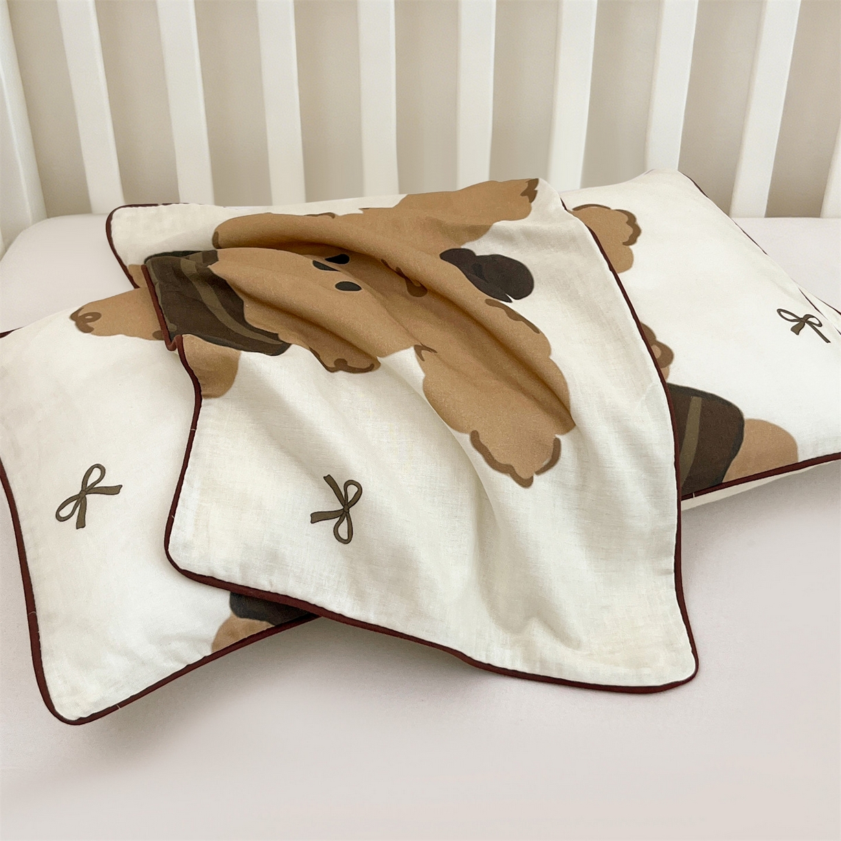 91家纺网 家纺一手货源 找家纺 雯豆家纺 2026新款全棉双层纱布枕套儿童卡通枕芯定位纯棉大版枕头套 双层纱-萌萌狗