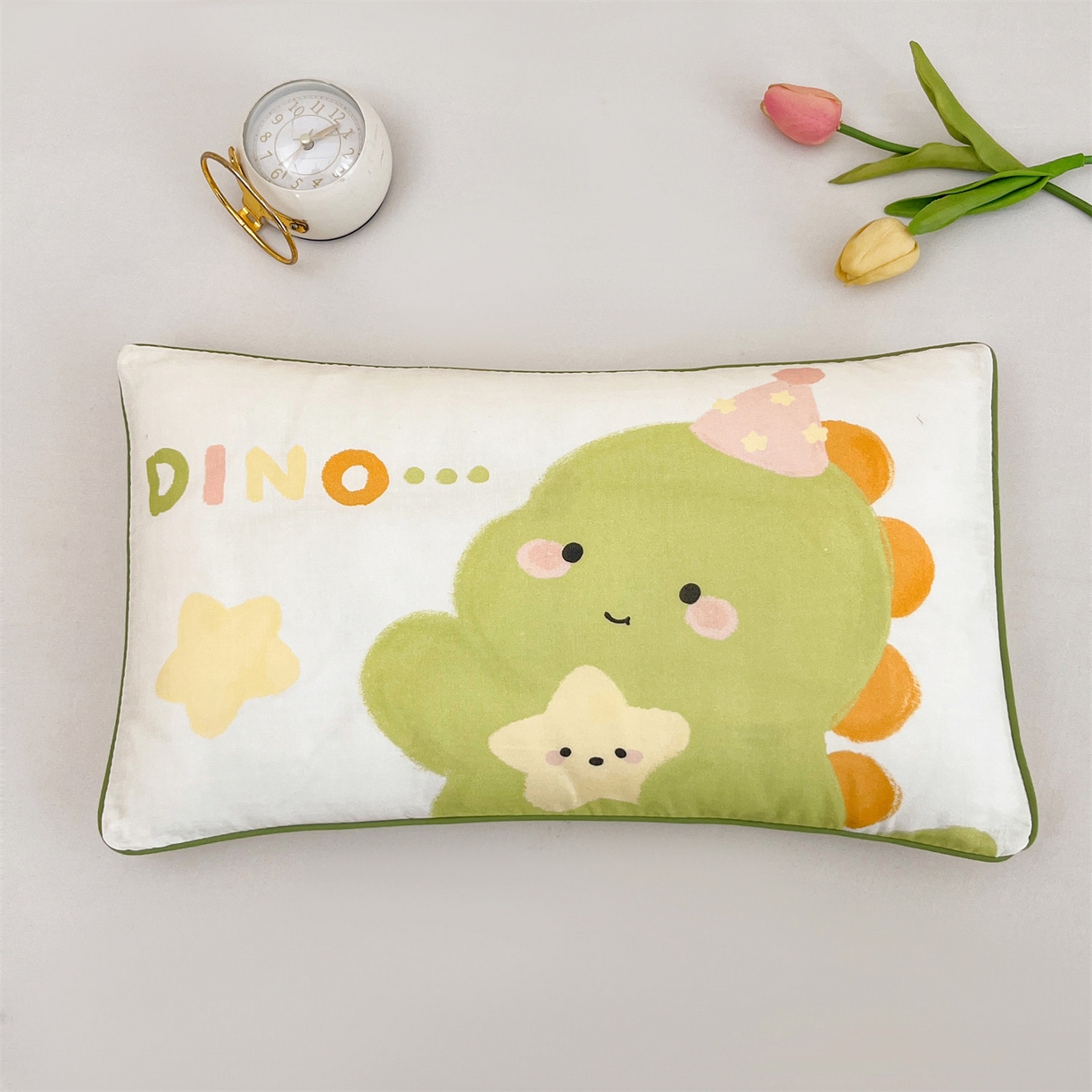 91家纺网 家纺一手货源 找家纺 雯豆家纺 2026新款全棉双层纱布枕套儿童卡通枕芯定位纯棉大版枕头套 双层纱-小恐龙