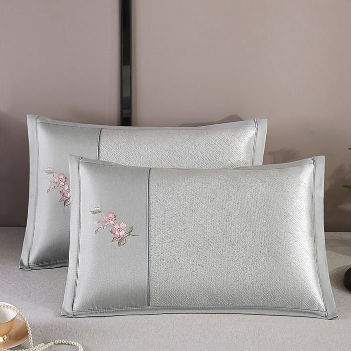 91家纺网 家纺一手货源 找家纺 小牛席业 2026新款冰藤夏凉枕【中式刺绣】系列枕套凉枕套夏天枕套冰丝枕套竹枕套藤枕套冰藤枕套 中式刺绣冰藤夏凉枕（小斜纹冰藤银灰）