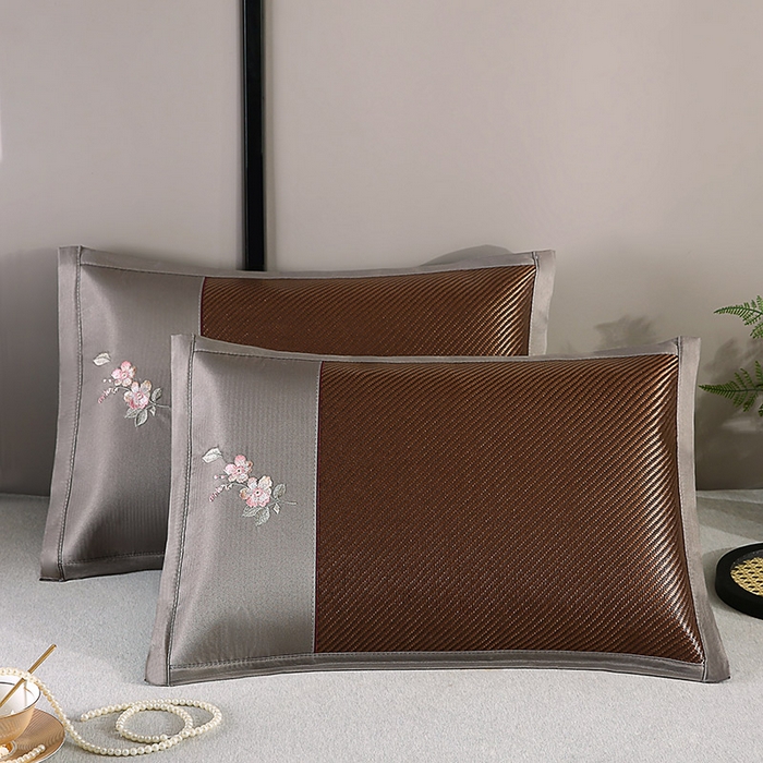 91家纺网 家纺一手货源 找家纺 小牛席业 2026新款冰藤夏凉枕【中式刺绣】系列枕套凉枕套夏天枕套冰丝枕套竹枕套藤枕套冰藤枕套 中式刺绣冰藤夏凉枕（斜纹冰藤黑咖）