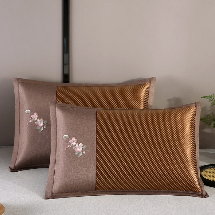 91家纺网 家纺一手货源 找家纺 小牛席业 2026新款冰藤夏凉枕【中式刺绣】系列枕套凉枕套夏天枕套冰丝枕套竹枕套藤枕套冰藤枕套 中式刺绣冰藤夏凉枕（大冰藤咖色）