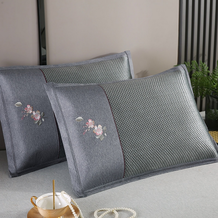 91家纺网 家纺一手货源 找家纺 小牛席业 2026新款冰藤夏凉枕【中式刺绣】系列枕套凉枕套夏天枕套冰丝枕套竹枕套藤枕套冰藤枕套 中式刺绣冰藤夏凉枕（大冰藤黑咖）