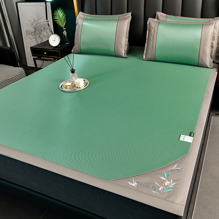 91家纺网 家纺一手货源 找家纺 小牛席业 2026新款小千鸟格-甜蜜夏日冰丝席系列凉席藤席冰藤席竹席空调席草席冰丝席豆豆席乳胶席三件套 甜蜜夏日冰丝席-绿色