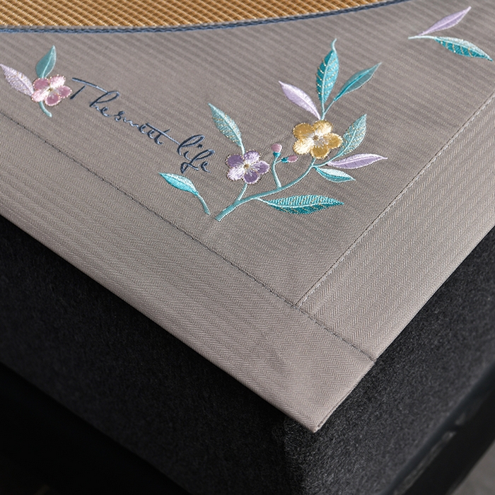 91家纺网 家纺一手货源 找家纺 小牛席业 2026新款小千鸟格-甜蜜夏日冰丝席系列凉席藤席冰藤席竹席空调席草席冰丝席豆豆席乳胶席三件套 甜蜜夏日冰丝席-咖色