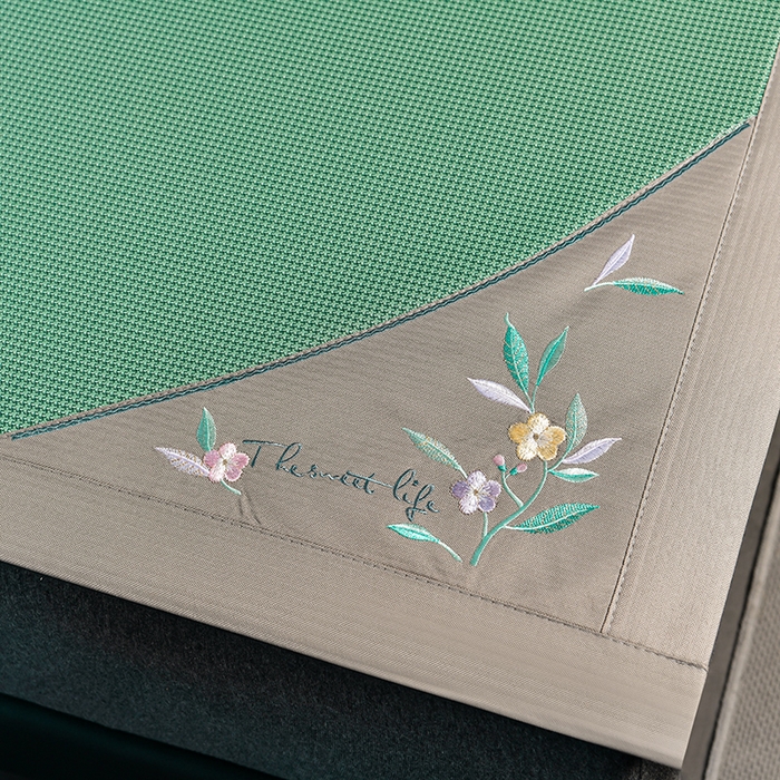 91家纺网 家纺一手货源 找家纺 小牛席业 2026新款小千鸟格-甜蜜夏日冰丝席系列凉席藤席冰藤席竹席空调席草席冰丝席豆豆席乳胶席三件套 甜蜜夏日冰丝席-绿色