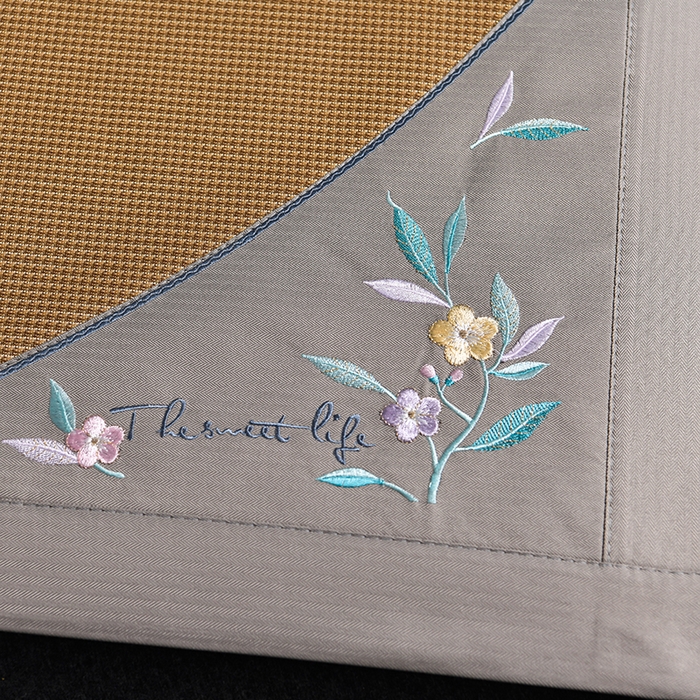 91家纺网 家纺一手货源 找家纺 小牛席业 2026新款小千鸟格-甜蜜夏日冰丝席系列凉席藤席冰藤席竹席空调席草席冰丝席豆豆席乳胶席三件套 甜蜜夏日冰丝席-咖色