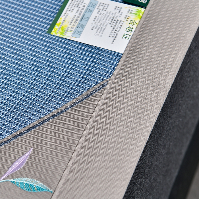 91家纺网 家纺一手货源 找家纺 小牛席业 2026新款小千鸟格-甜蜜夏日冰丝席系列凉席藤席冰藤席竹席空调席草席冰丝席豆豆席乳胶席三件套 甜蜜夏日冰丝席-蓝色