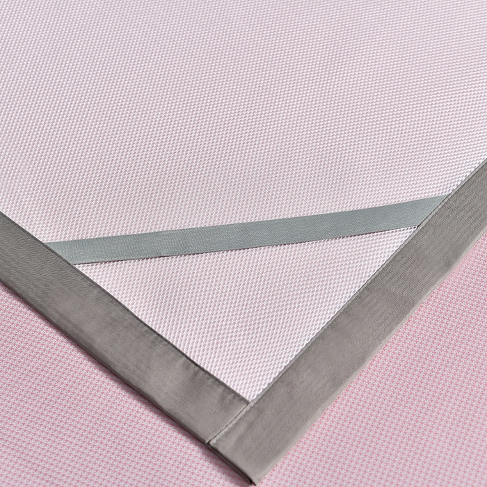 91家纺网 家纺一手货源 找家纺 小牛席业 2026新款小千鸟格-甜蜜夏日冰丝席系列凉席藤席冰藤席竹席空调席草席冰丝席豆豆席乳胶席三件套 甜蜜夏日冰丝席-粉色