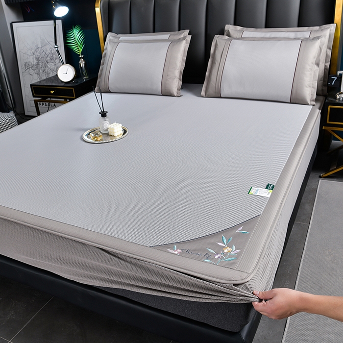 91家纺网 家纺一手货源 找家纺 （总）小牛席业 2026新款小千鸟格-甜蜜夏日冰丝席系列（床笠款）凉席藤席冰藤席竹席空调席草席冰丝席豆豆席乳胶席三件