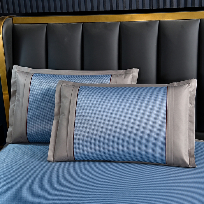 91家纺网 家纺一手货源 找家纺 小牛席业 2026新款小千鸟格-甜蜜夏日冰丝席系列（床笠款）凉席藤席冰藤席竹席空调席草席冰丝席豆豆席乳胶席三件 甜蜜夏日冰丝席-（床笠款)蓝色